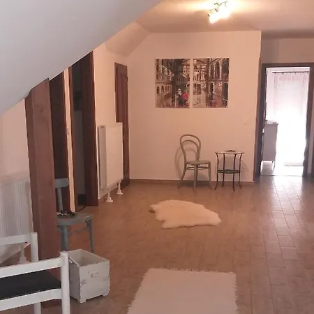 Konukevi Szamoca Vendeghaz Dudar