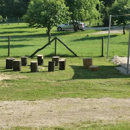 Szamoca Vendeghaz 3* Dudar